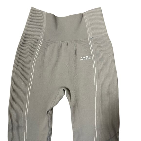 AYBL Gray Seamless Leggings - Picture 2 of 5